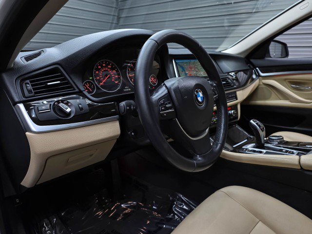 Used 2016 BMW 528i Sedan RWD image 11