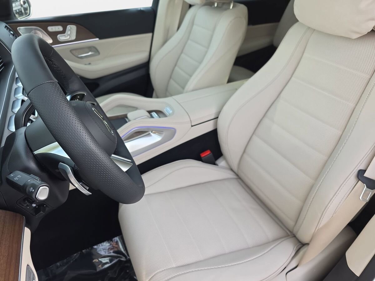 New 2026 Mercedes-Benz GLS 450 4MATIC image 15