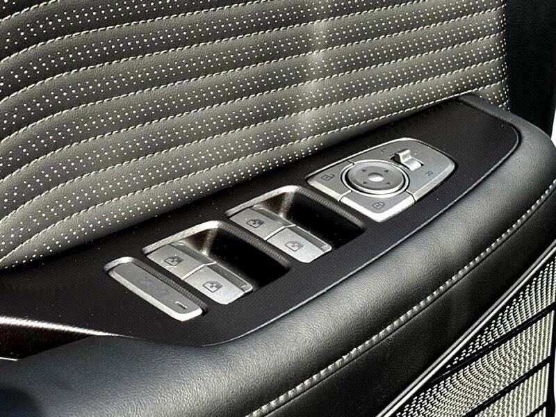 Used 2025 Hyundai Palisade Calligraphy image 16