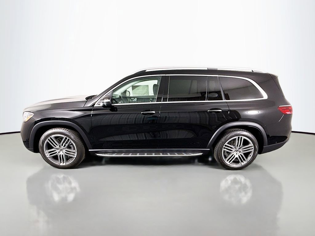 Used 2026 Mercedes-Benz GLS 450 4MATIC image 4