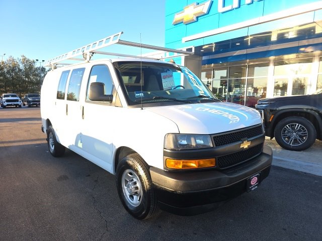 Used 2018 Chevrolet Express 2500 w/ Driver Convenience Package image 1