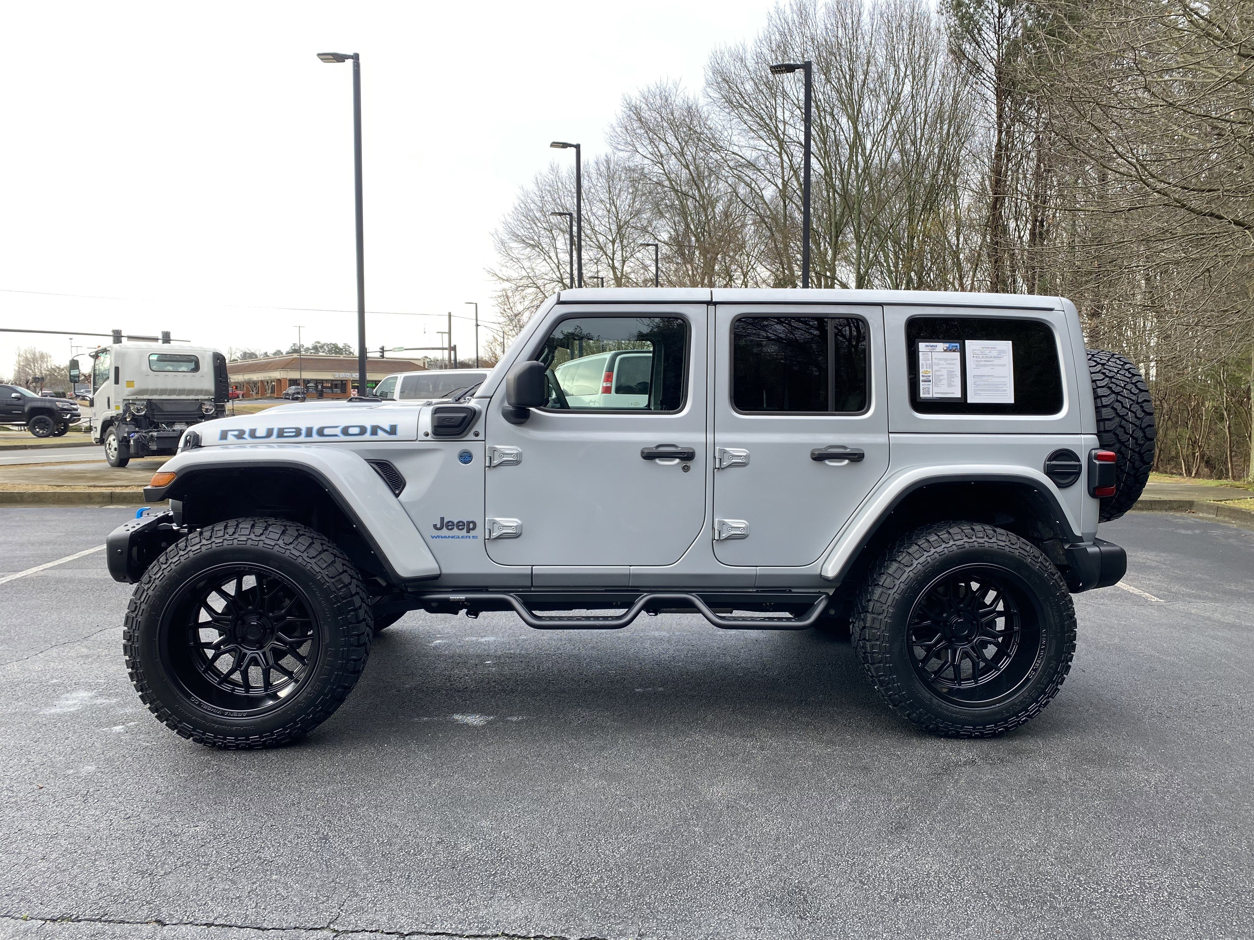 Used 2024 Jeep Wrangler Unlimited Rubicon 4xe image 6