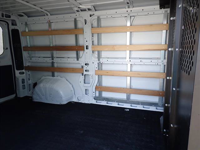 Used 2025 RAM ProMaster 2500 w/ U-Haul Equipment Group FWD image 10