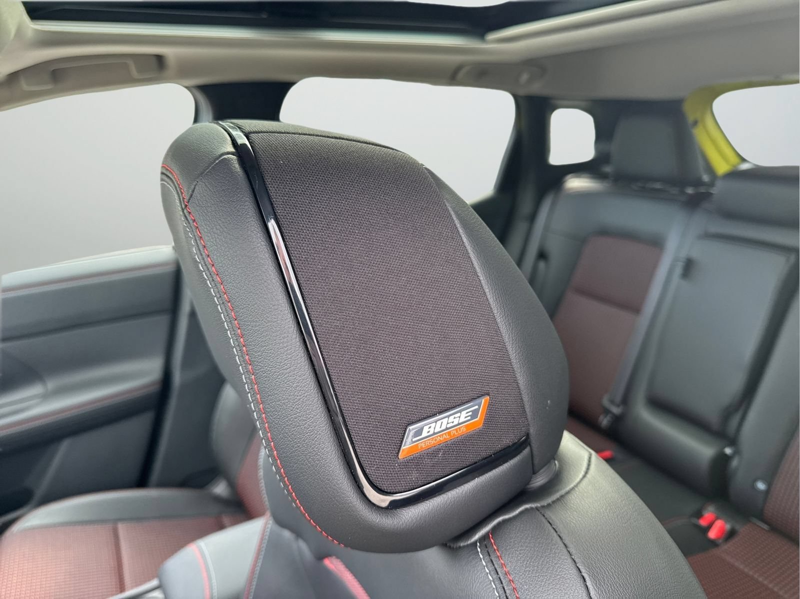 New 2026 Nissan Kicks SR w/ SR Premium Package FWD image 26