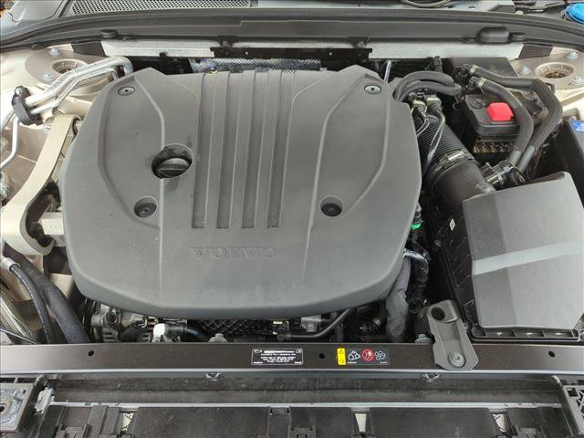 Used 2024 Volvo V60 B5 Cross Country Ultimate w/ Protection Package Premier AWD/4WD image 23