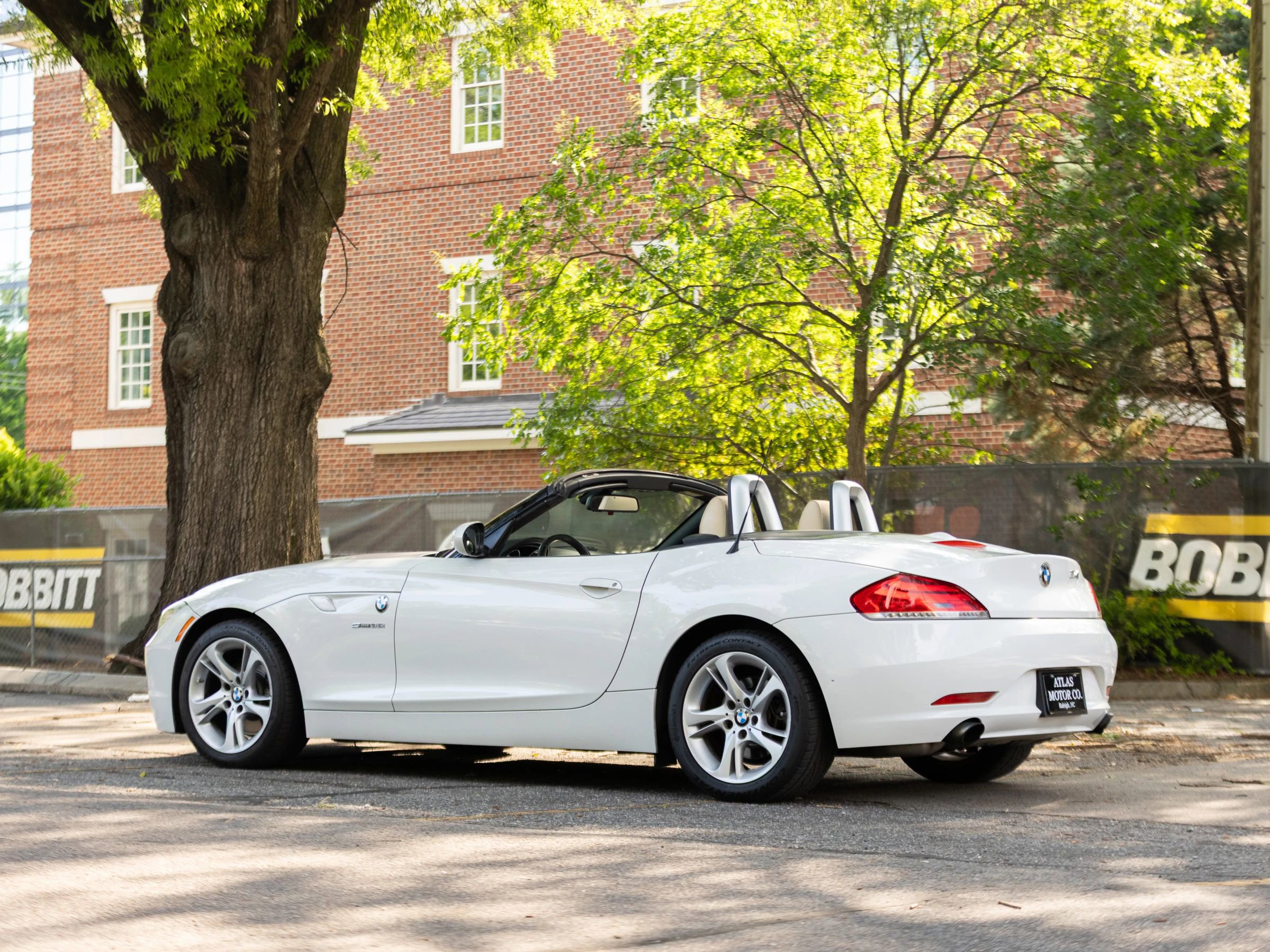 Used 2009 BMW Z4 sDrive35i RWD image 11