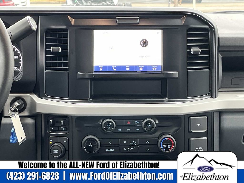 New 2025 Ford F450 XL w/ XL Chrome Package image 13