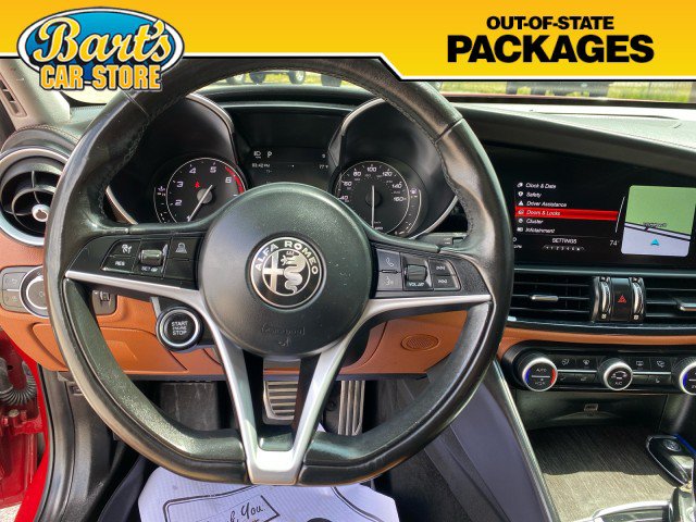 Used 2018 Alfa Romeo Giulia Ti w/ Quick Order Package 22X Lusso AWD/4WD image 28