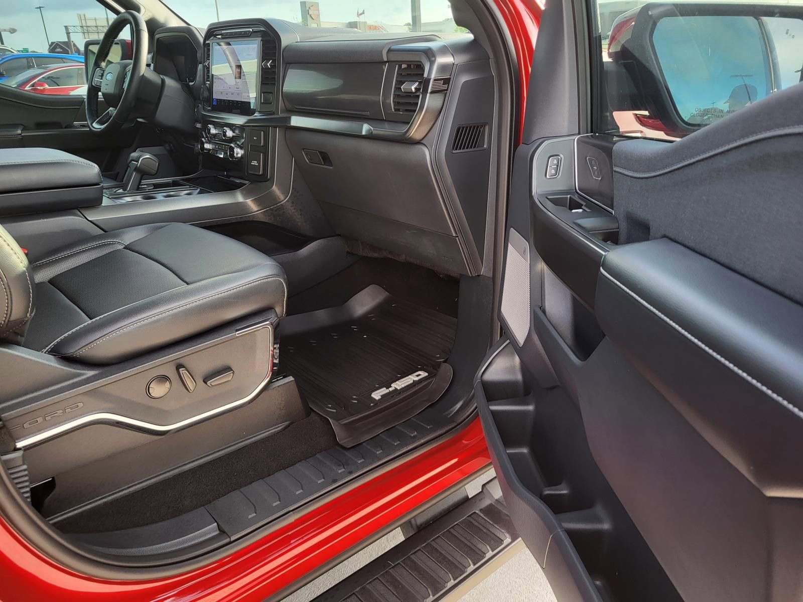 Used 2024 Ford F150 Lariat w/ Bed Utility Package image 9