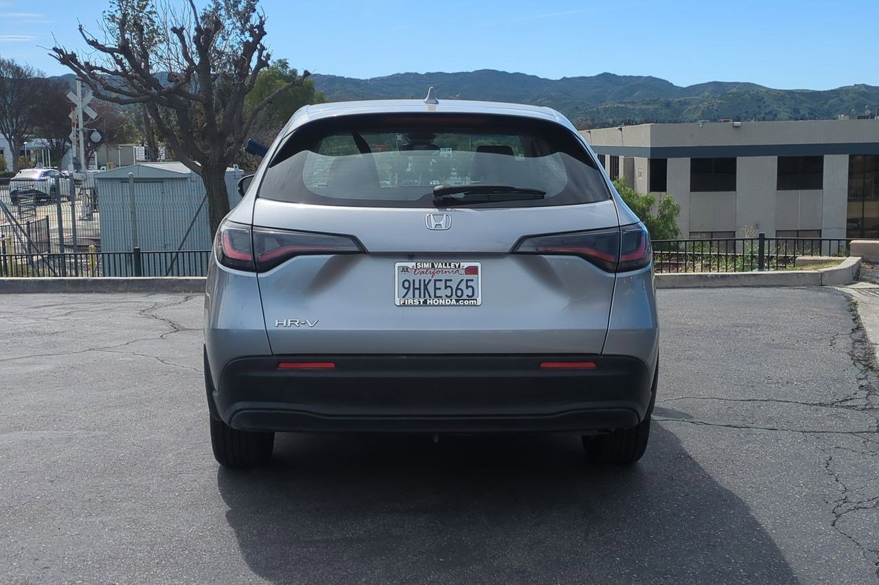 Certified 2024 Honda HR-V LX image 7