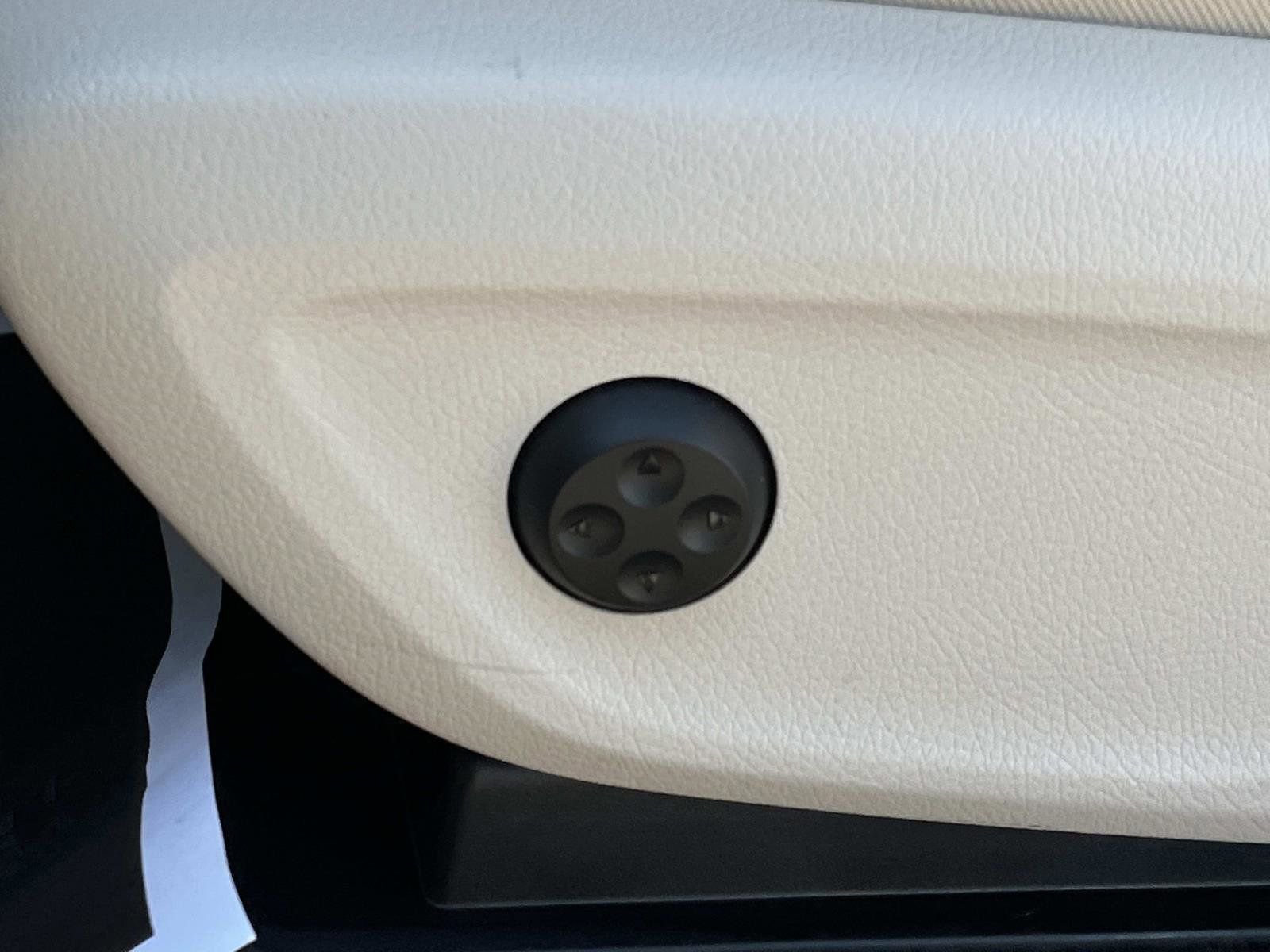 Certified 2025 Mercedes-Benz GLE 350 4MATIC image 23