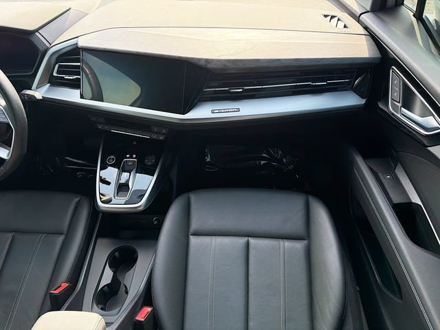 Used 2025 Audi Q4 e-tron Premium w/ Convenience Package RWD image 17