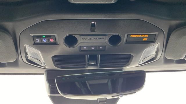 Used 2025 GMC Hummer EV 2X image 39