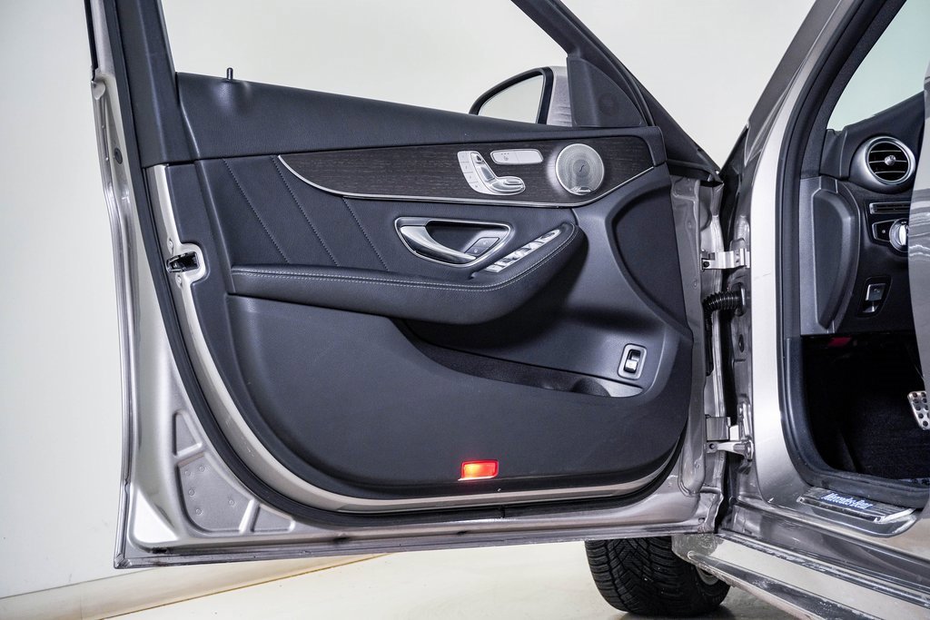 Used 2020 Mercedes-Benz C 300 4MATIC Sedan image 26