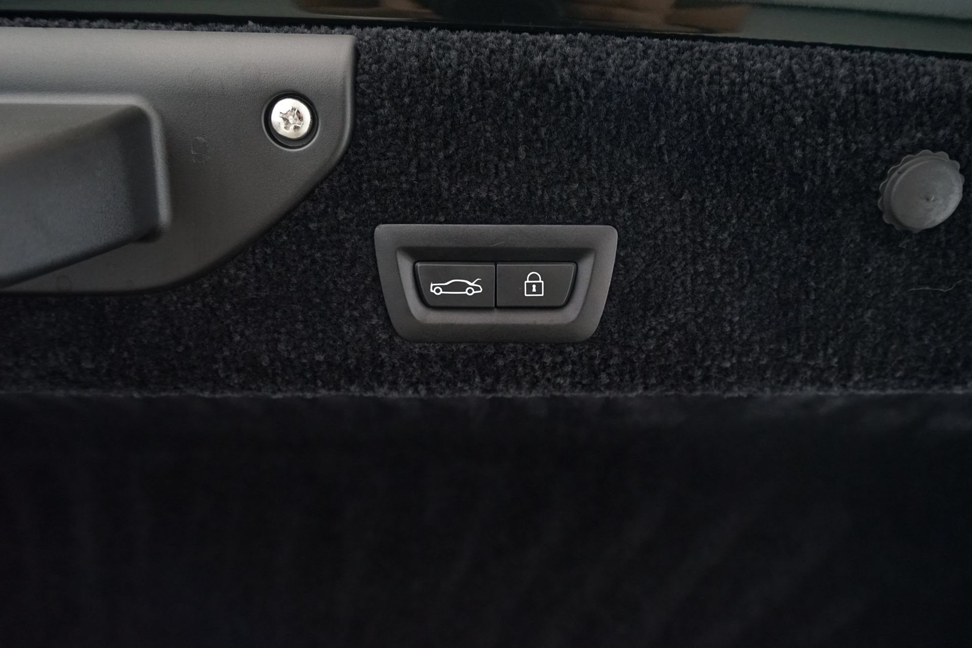 Used 2019 Rolls-Royce Wraith RWD image 31