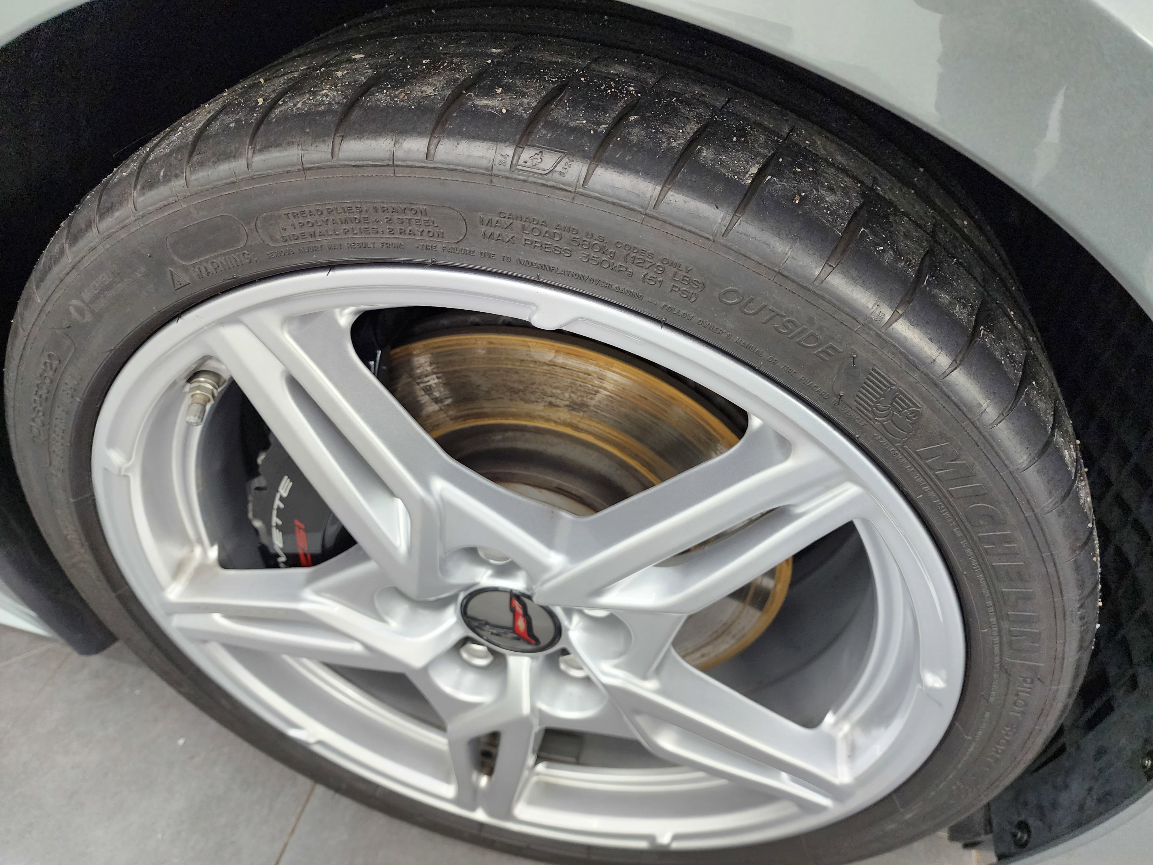 Used 2022 Chevrolet Corvette Stingray Premium Conv w/ Z51 Performance Package image 3