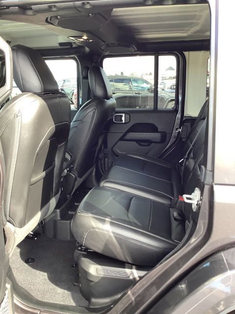 Certified 2021 Jeep Wrangler Unlimited Sahara w/ Cold Weather Group image 18