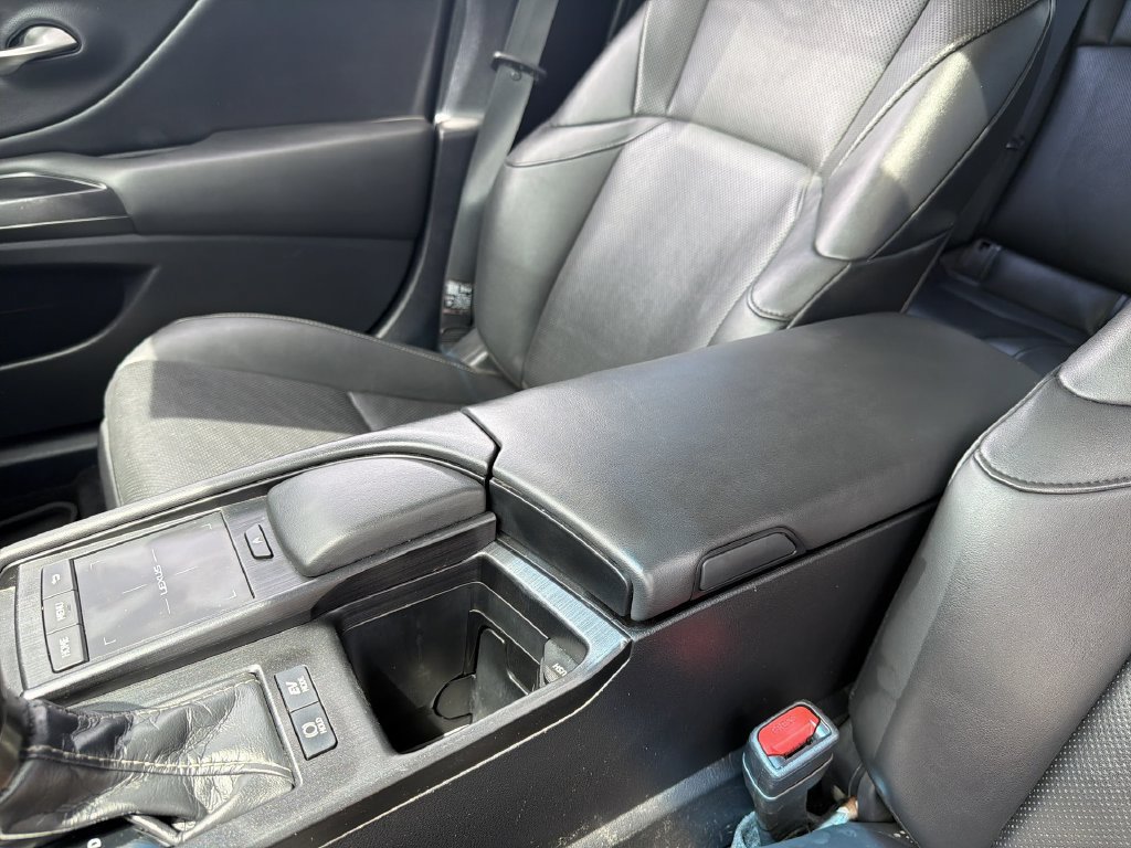 Used 2021 Lexus ES 300h FWD image 24