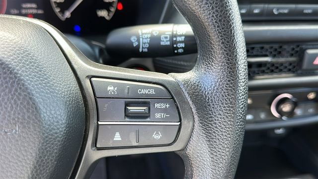 Used 2023 Honda HR-V LX image 12