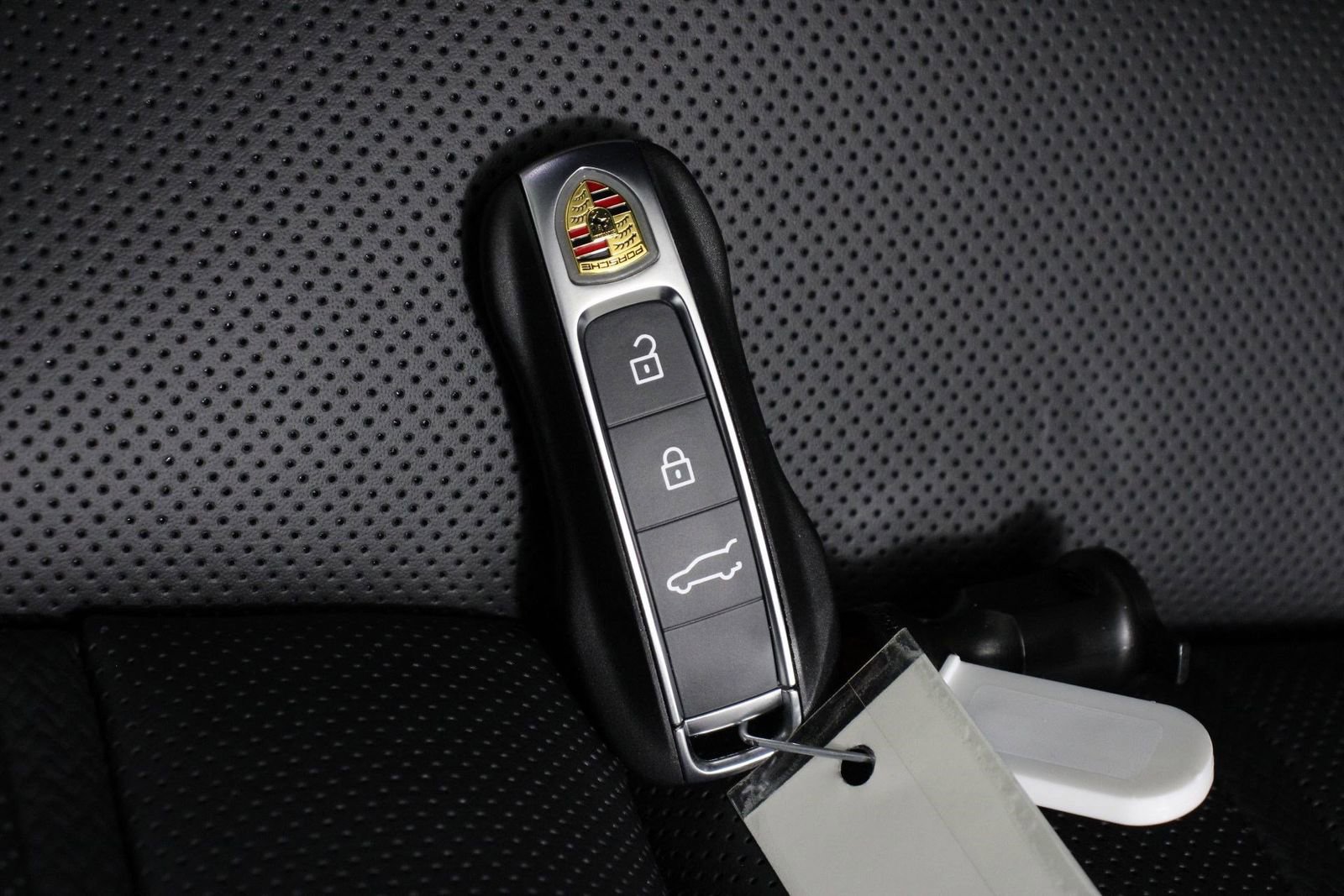 New 2026 Porsche Cayenne GTS image 23