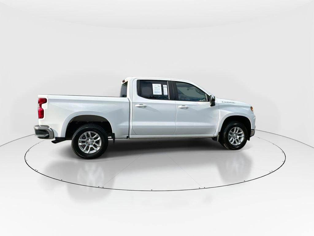 Used 2024 Chevrolet Silverado 1500 LT RWD image 9