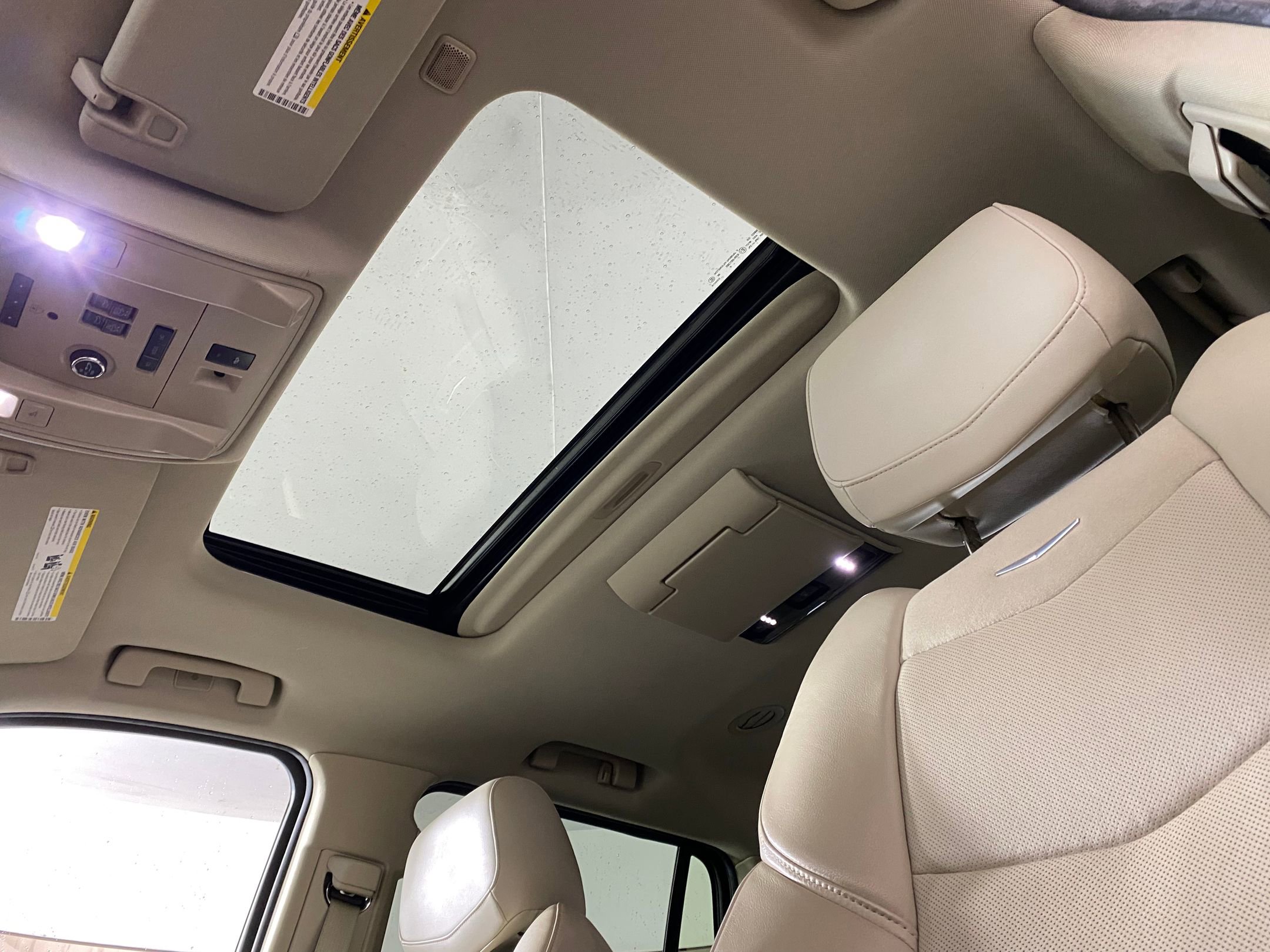 Used 2016 Cadillac Escalade Luxury image 14