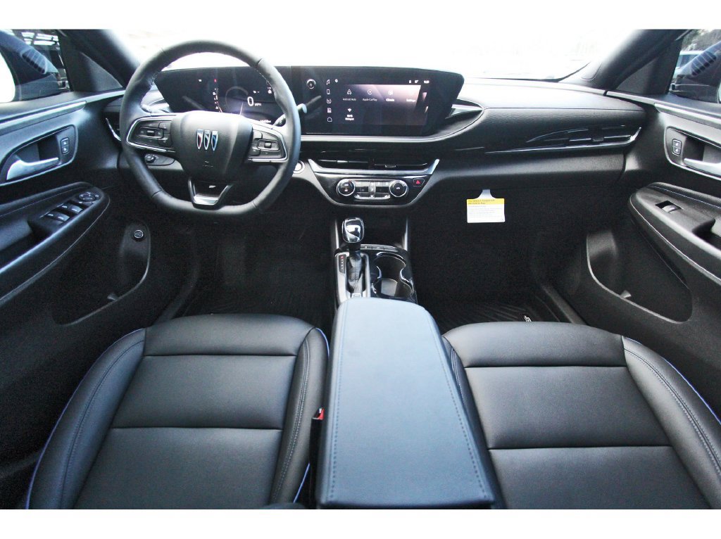 Used 2025 Buick Envista Sport Touring w/ Experience Buick Package FWD image 7