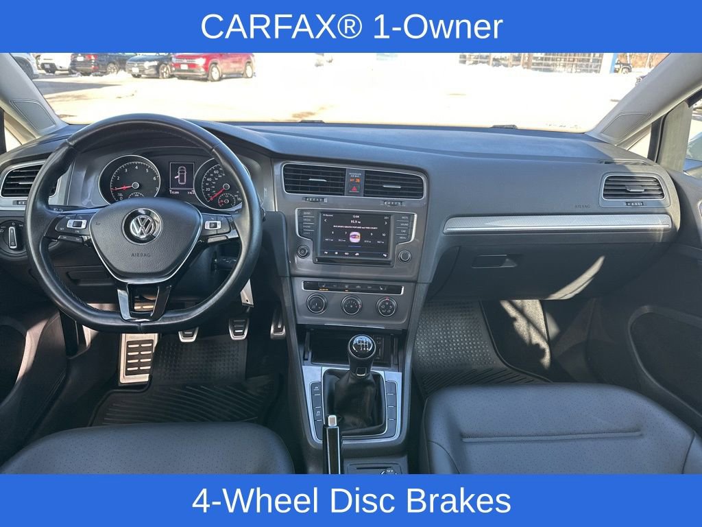 Used 2017 Volkswagen Golf Alltrack S image 15