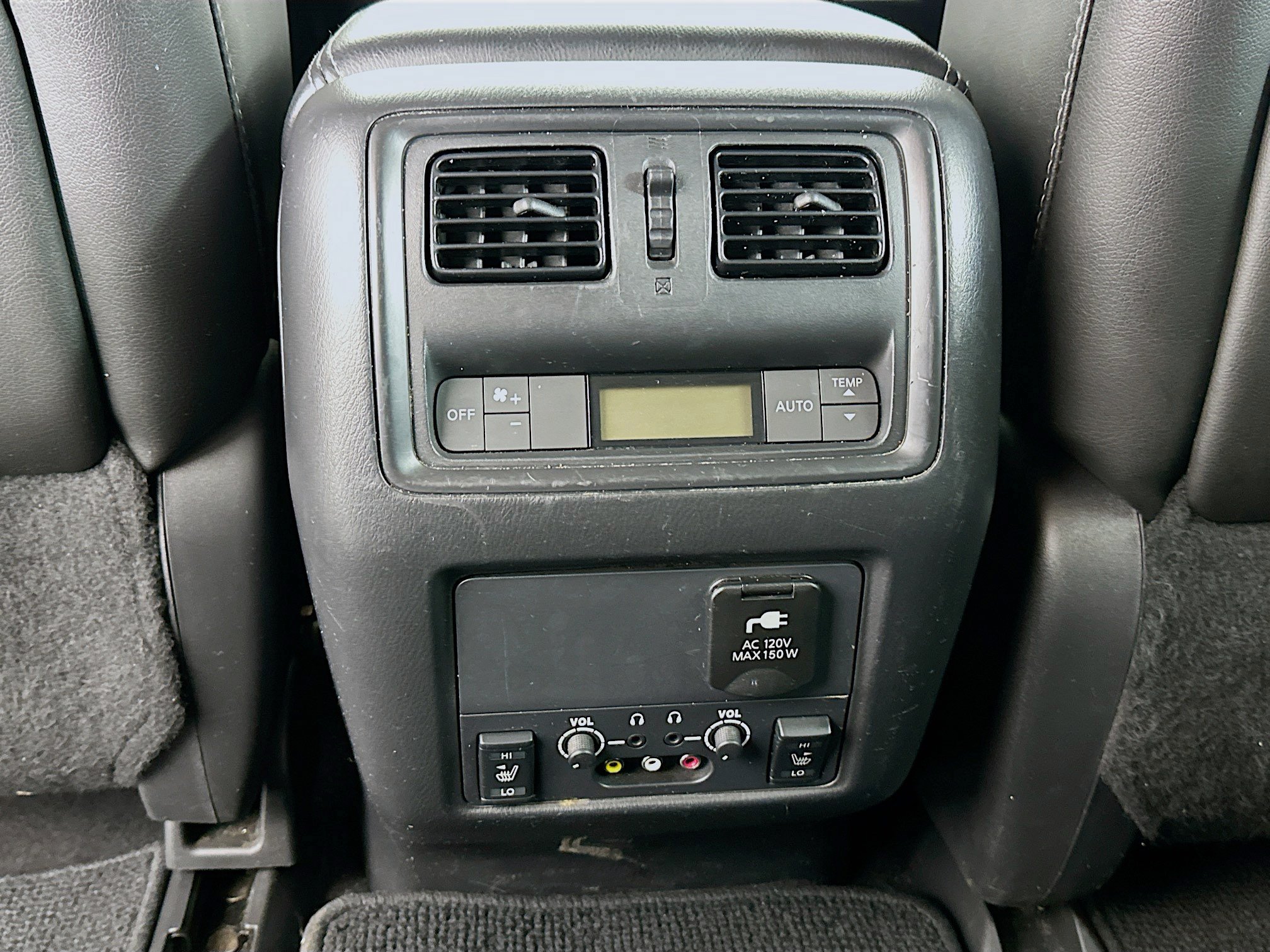 Used 2014 Nissan Pathfinder Platinum w/ Platinum Premium Package AWD/4WD image 28