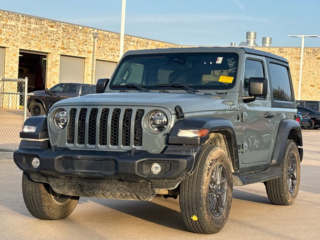 Used 2024 Jeep Wrangler Sport S image 3