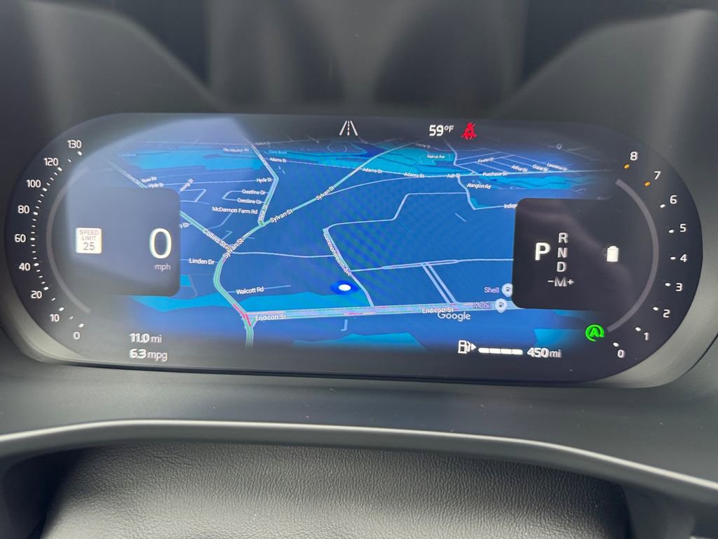 Certified 2025 Volvo XC40 B5 Core image 21