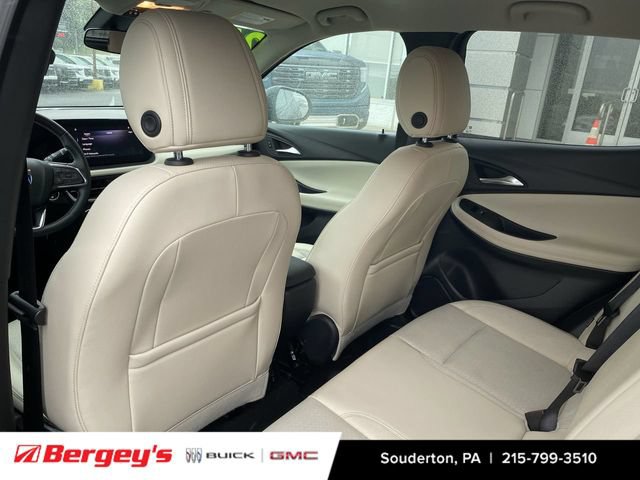 Used 2024 Buick Encore GX Preferred FWD image 25