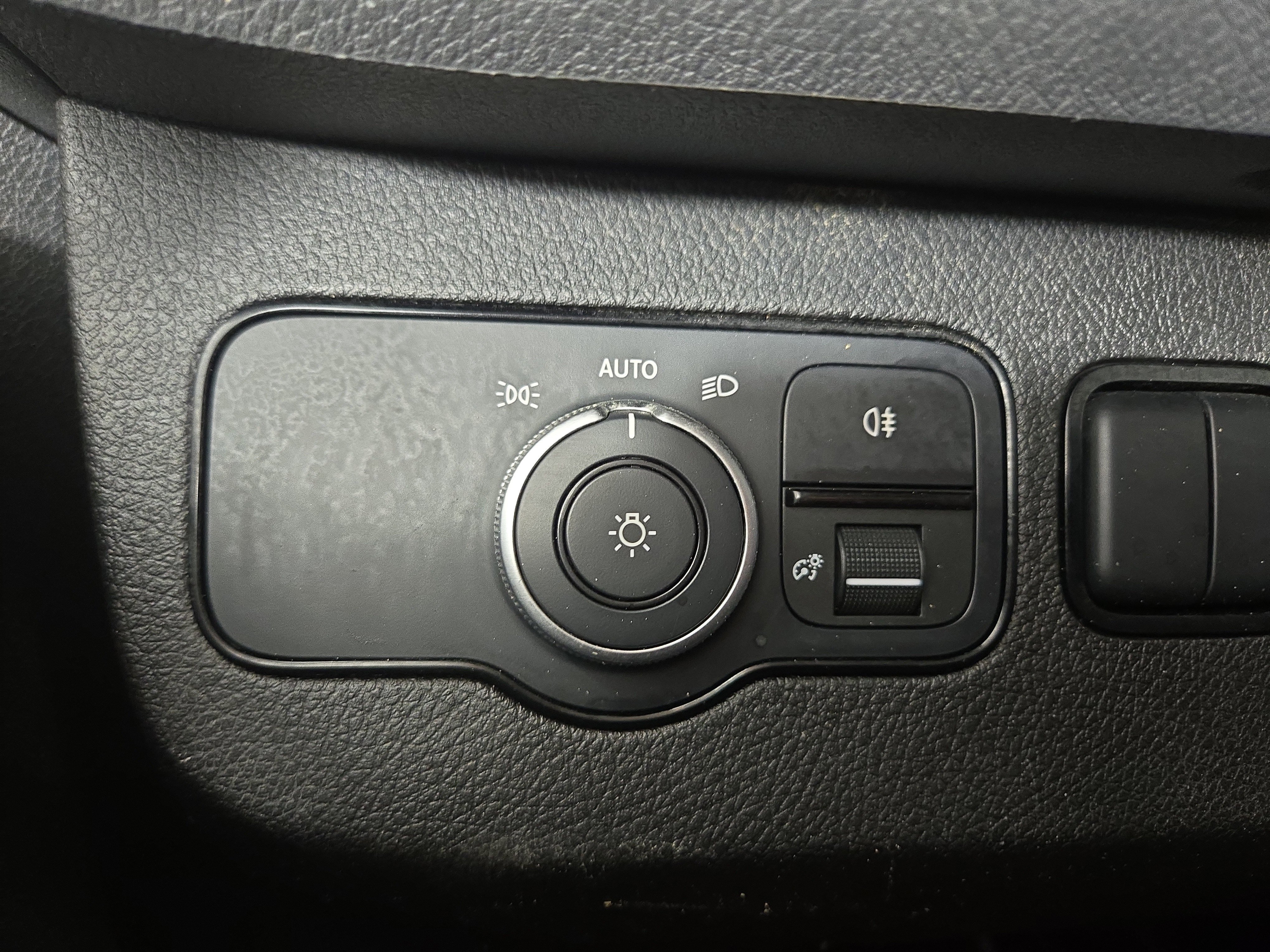 Used 2021 Mercedes-Benz Sprinter 144 Cargo w/ Driver Convenience Package image 27