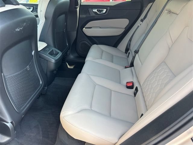 Used 2026 Volvo XC60 B5 Core w/ Climate Package AWD/4WD image 13