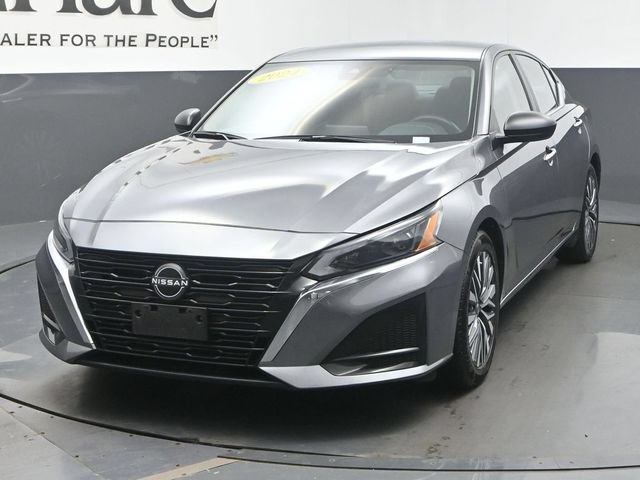 Used 2024 Nissan Altima 2.5 SV FWD image 7