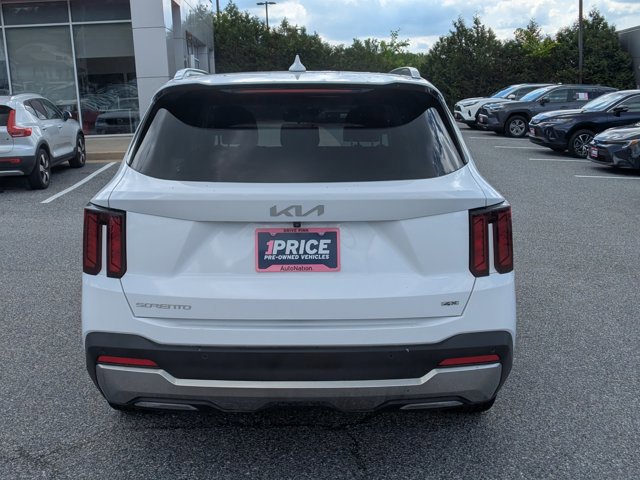 Used 2025 Kia Sorento S w/ Panoramic Sunroof Package AWD/4WD image 6