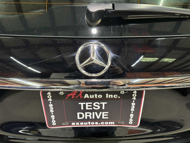 Used 2017 Mercedes-Benz E 400 4MATIC Wagon image 12