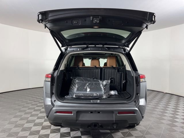 New 2026 Nissan Pathfinder Platinum image 49