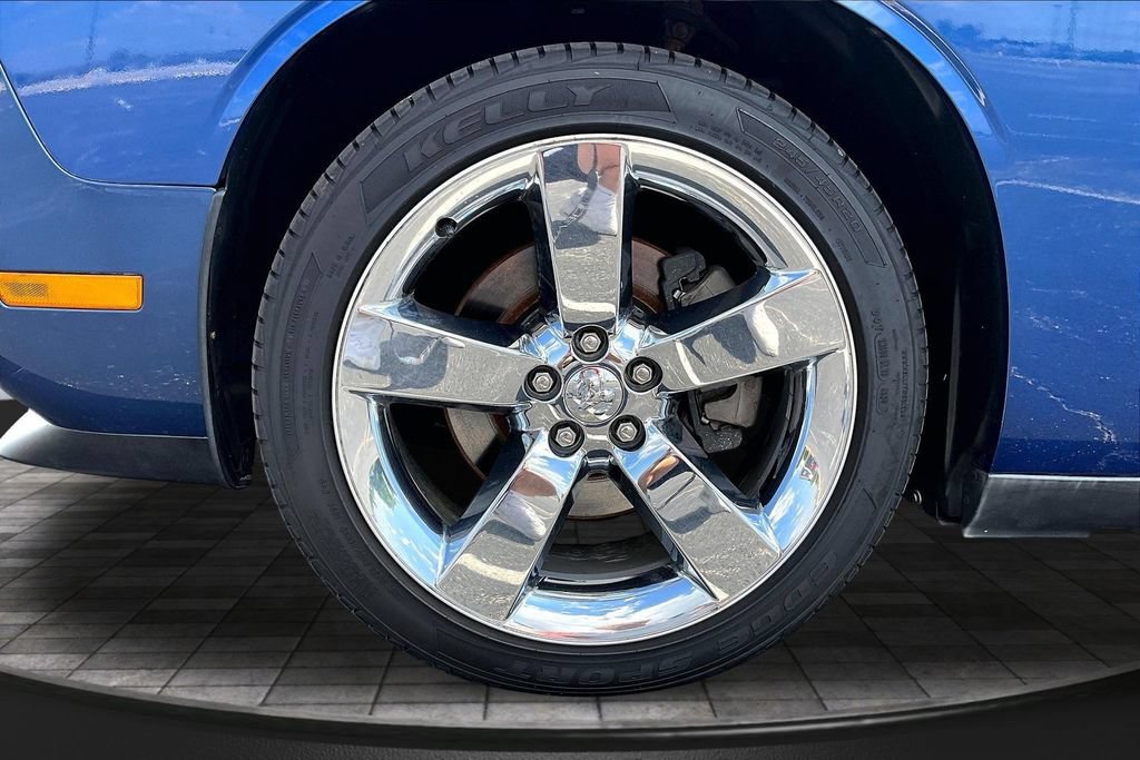 Used 2010 Dodge Challenger R/T RWD image 9
