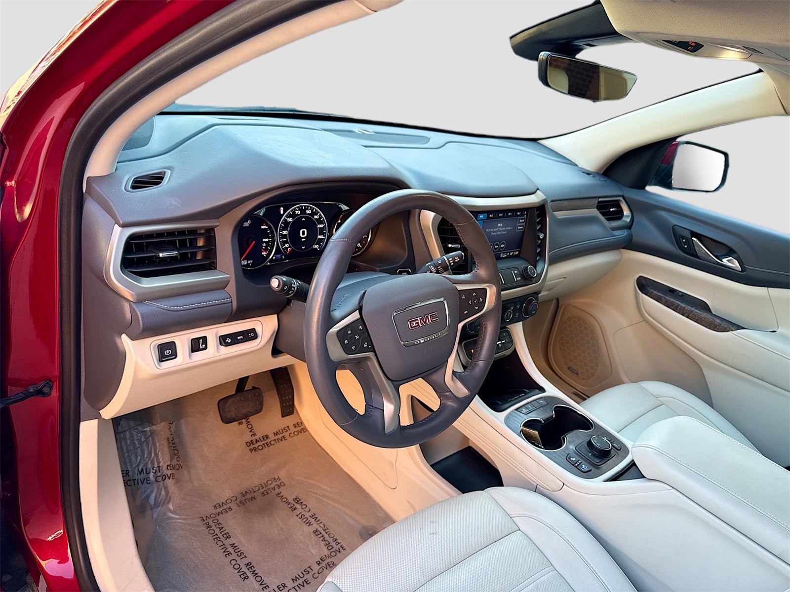 Used 2022 GMC Acadia Denali w/ Denali Ultimate Package image 9