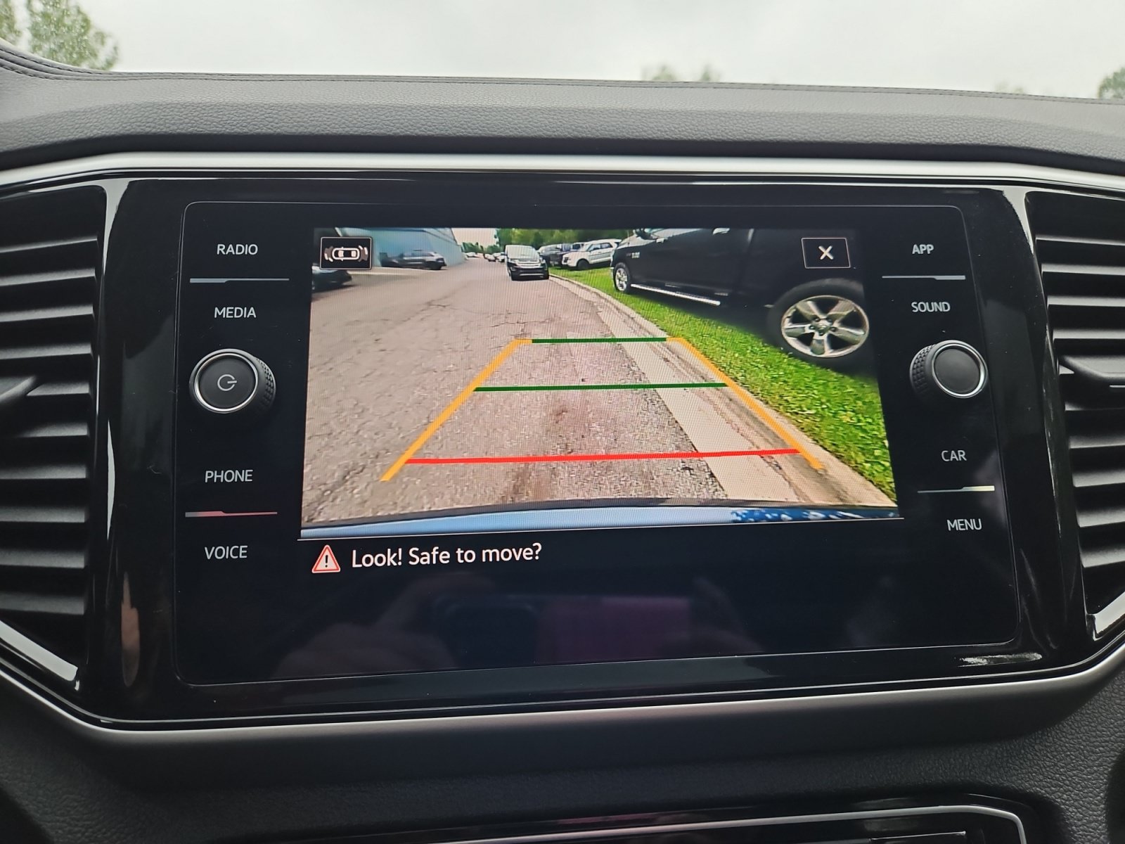 Used 2022 Volkswagen Atlas SE AWD/4WD image 19