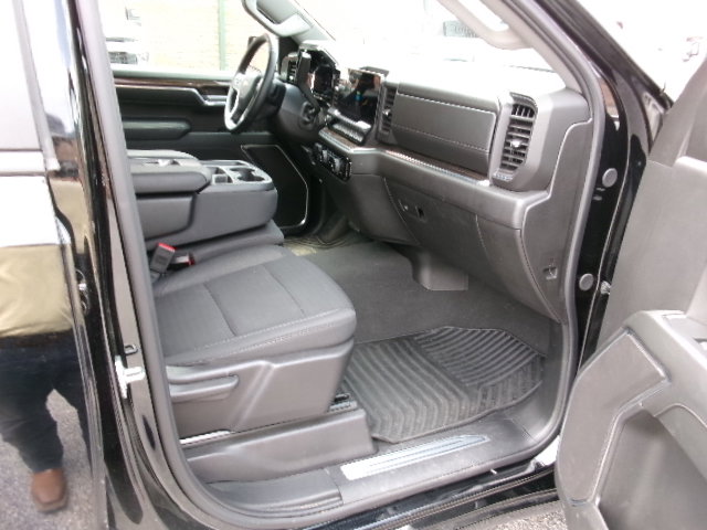 Used 2025 Chevrolet Silverado 1500 LT image 12