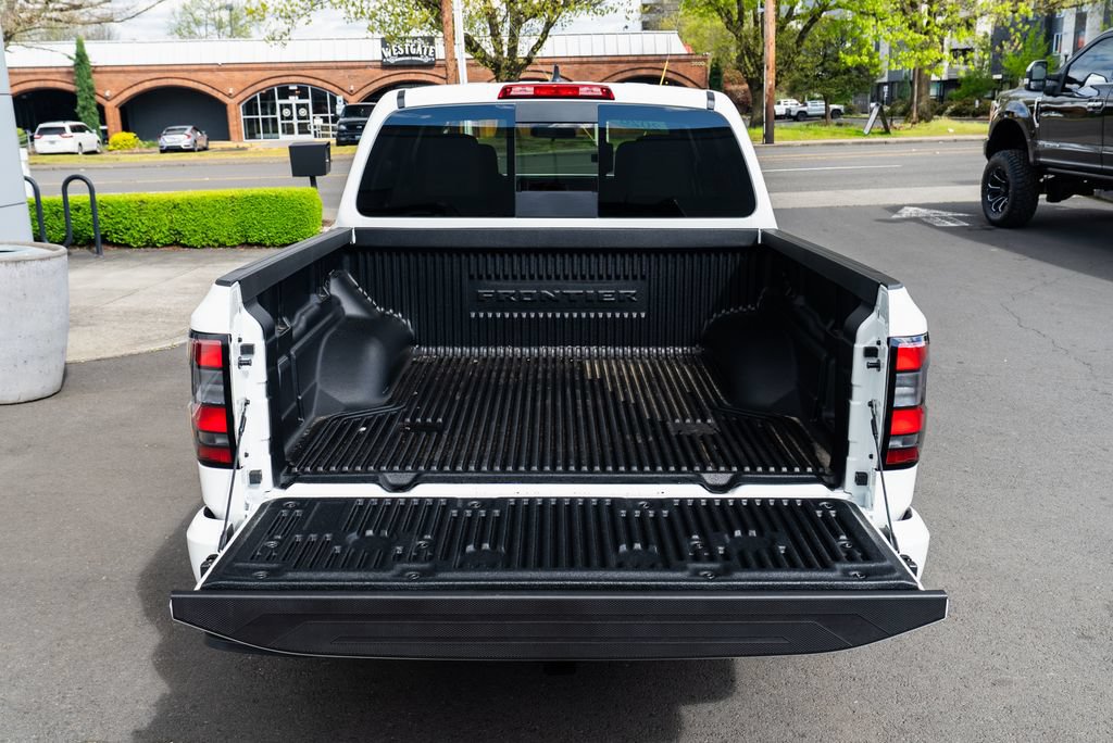 New 2026 Nissan Frontier SV w/ Tow Package AWD/4WD image 8