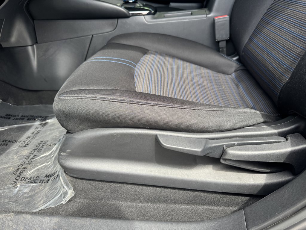 Used 2022 Nissan Leaf SV image 28