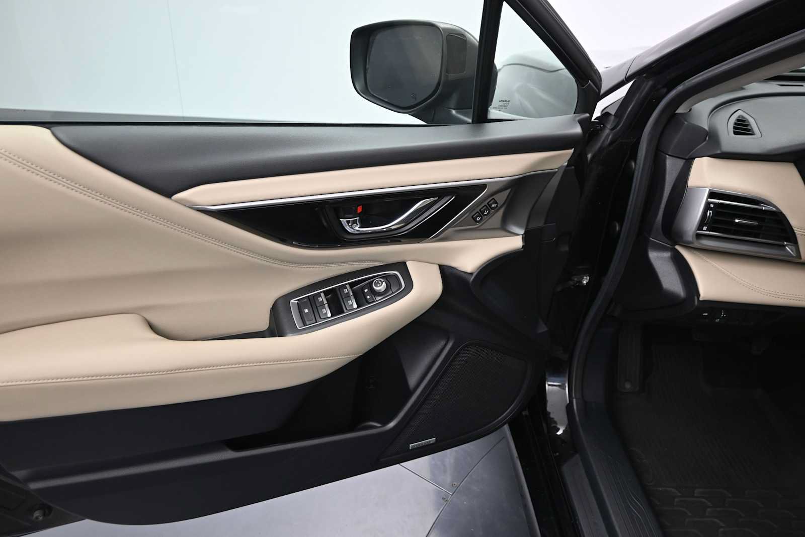 Used 2020 Subaru Legacy Limited AWD/4WD image 10