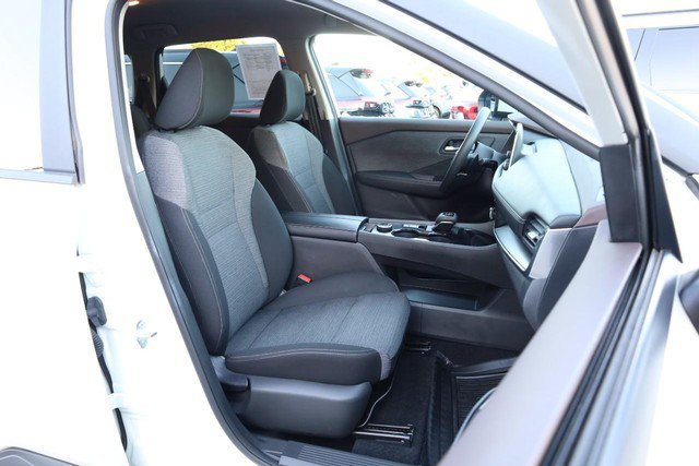 Certified 2023 Nissan Rogue SV AWD/4WD image 24