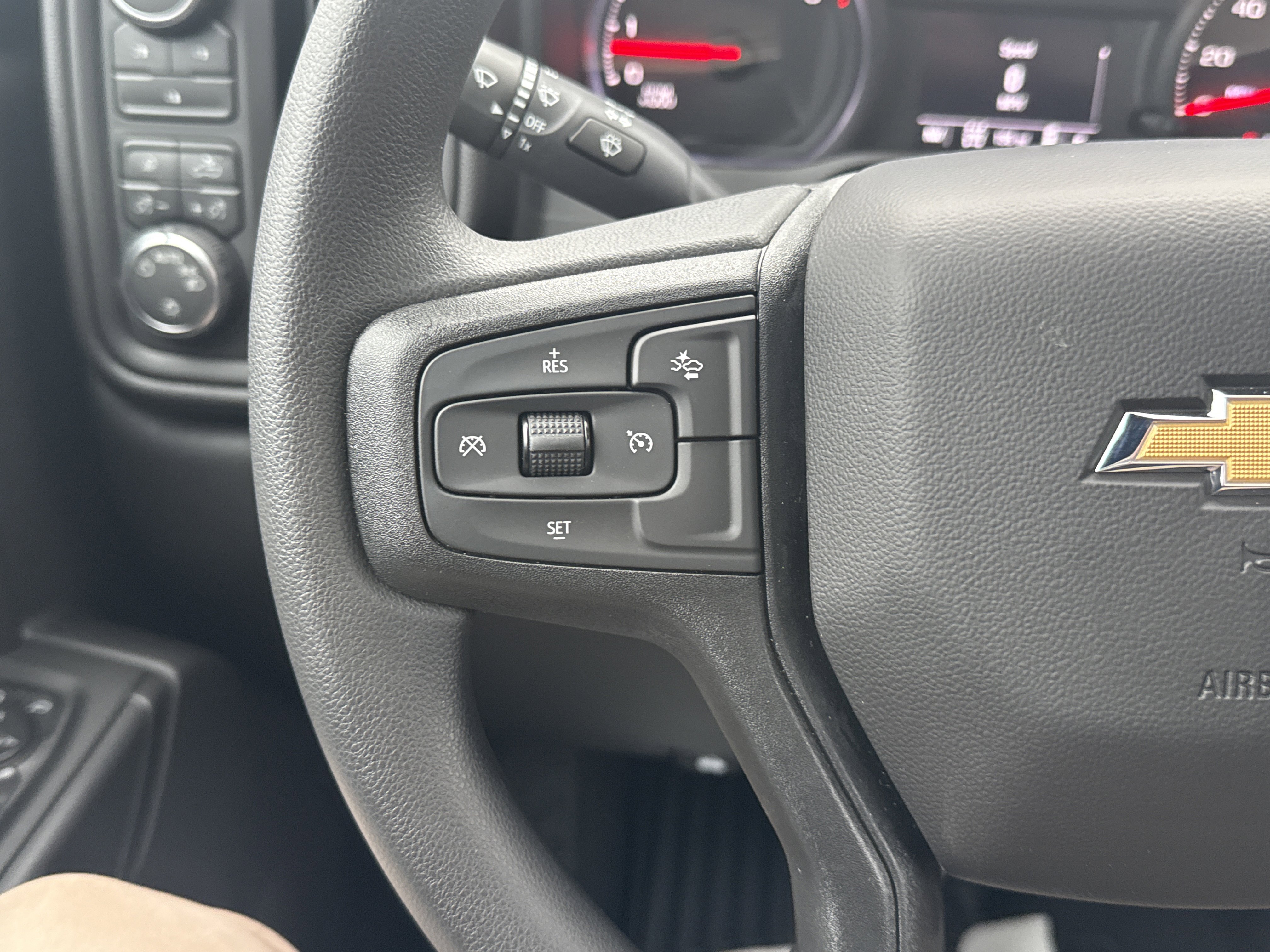 Used 2026 Chevrolet Silverado 2500 Custom w/ Custom Value Package image 19