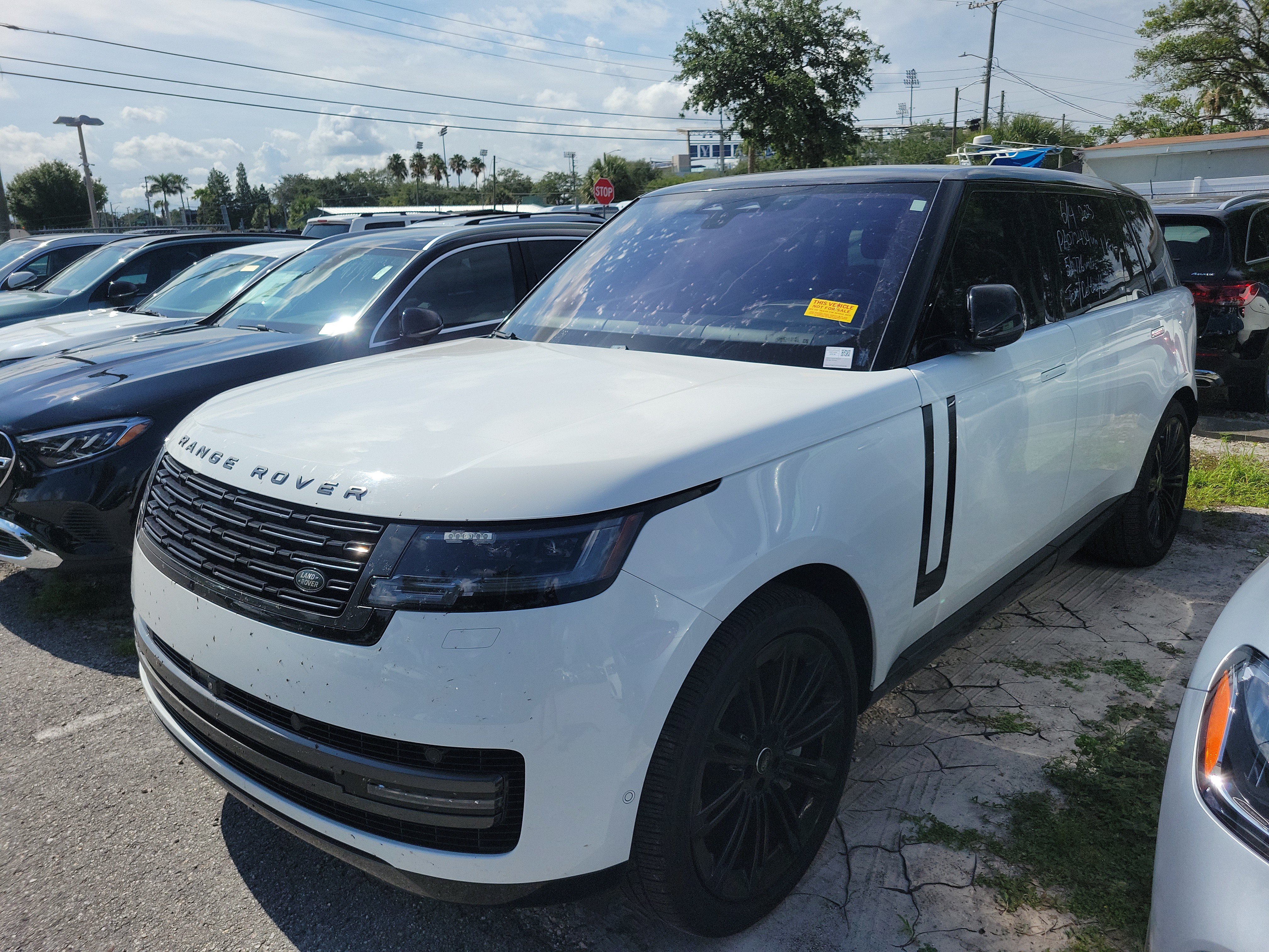 Used 2023 Land Rover Range Rover Long Wheelbase SE