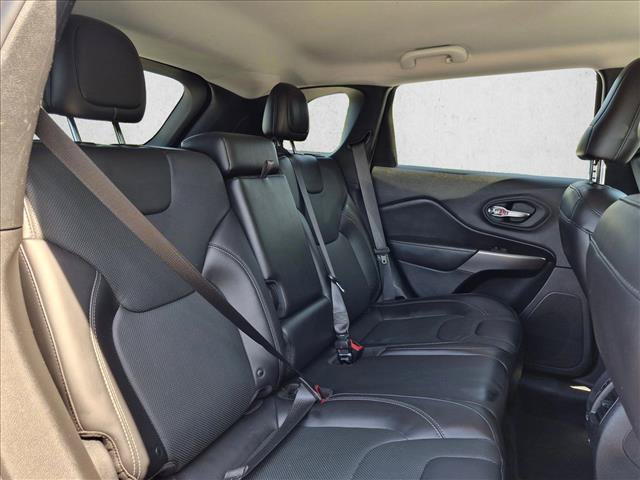 Used 2019 Jeep Cherokee Limited AWD/4WD image 20