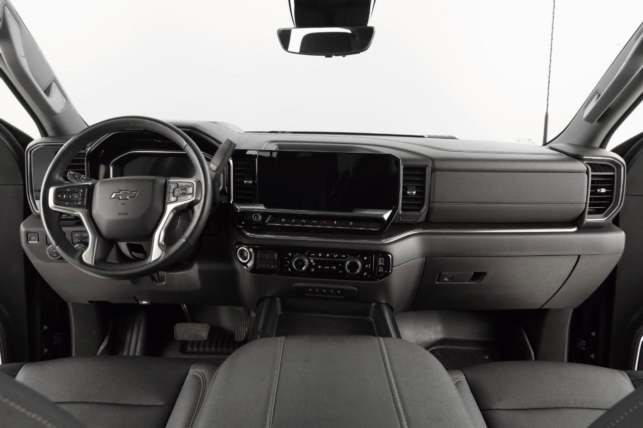 Used 2024 Chevrolet Silverado 2500 LTZ w/ LTZ Plus Package image 14